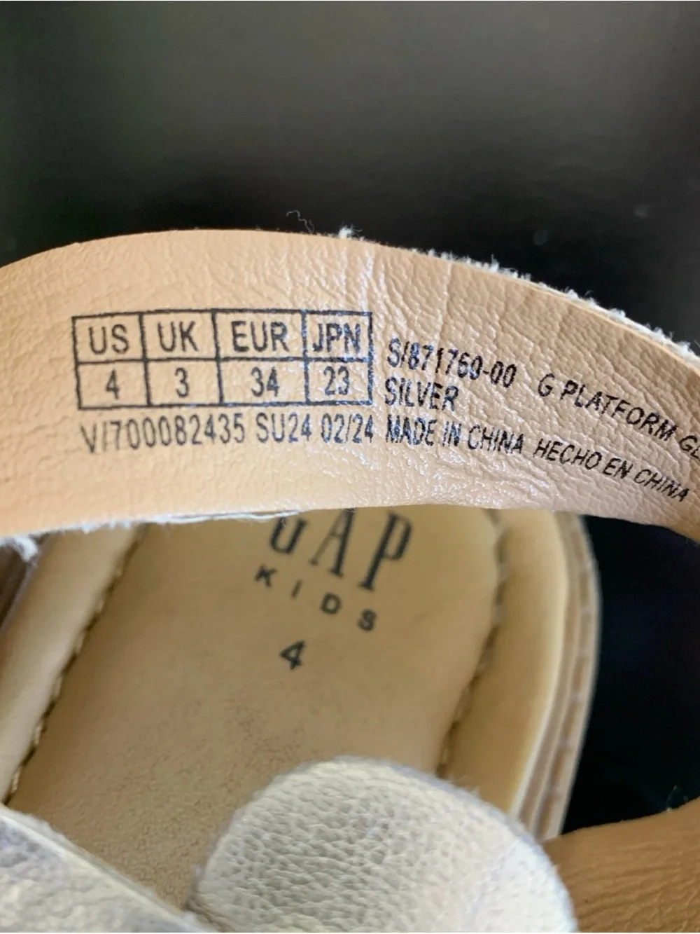 GAP Kids Sandals Girls Size 4 Silver Metallic Fisherman Chunky Sole Gladiator
